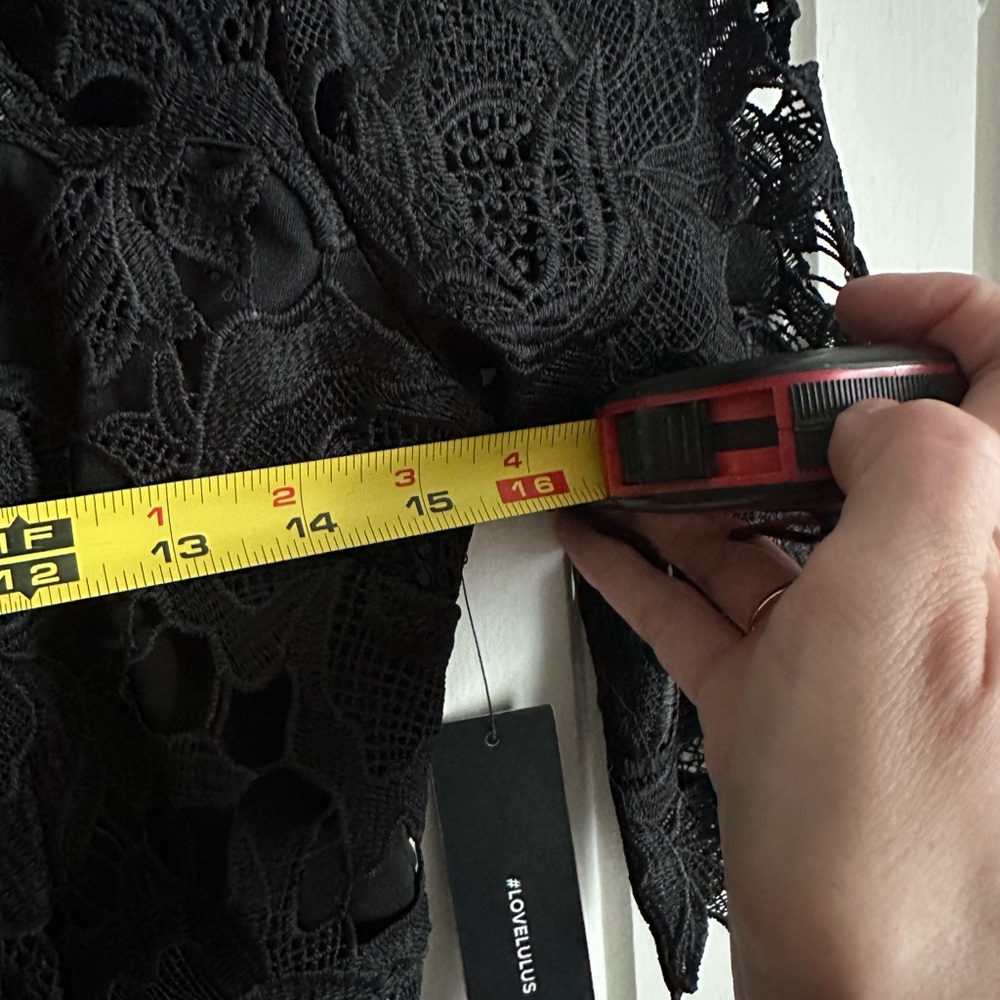 NWT Lulu’s black lace dress - Picture 10 of 12